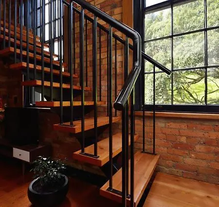 Unique Character Apartment In Heart Of Auckland City-2