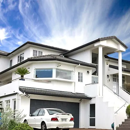 Lush & Co Auckland Bed & Breakfast-2