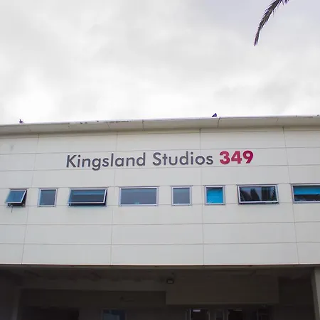 Budget Studio In Kingsland-3