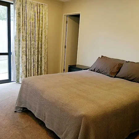 Stunning Stay In Glen Eden Auckland-2