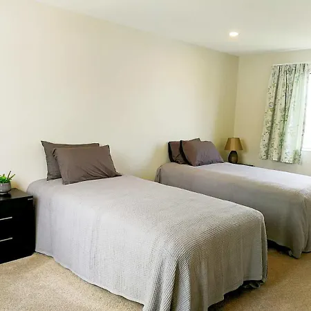 Stunning Stay In Glen Eden Auckland-3