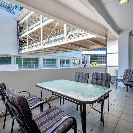 Viaduct Loft 2Br Delight With Netflix And Aircon-2