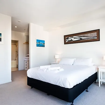 Wonderful Apartment Hobson Gardens-3