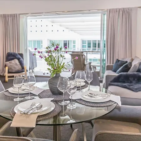 Princes Wharf 1Br Apartment - Home Away From Home-2