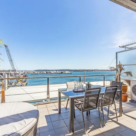 3 Bedroom Penthouse With Fabulous Views-2