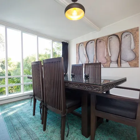 Herne Bay Garden Apartment-3