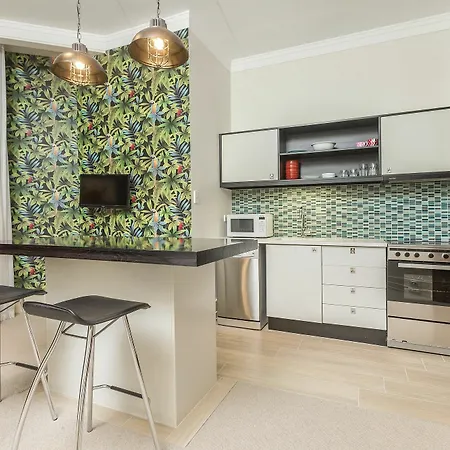 Bright And Breezy One Bedroom Apartment-3