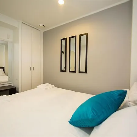 Cosy And Breezy Harbour Views Apartment-3
