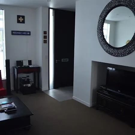 Beaumont Quarter Parkside Apartment-2
