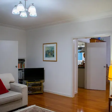 Spacious 5 Bedroom Family Abode-3