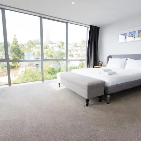Luxury 4 Bedroom Home With Private Cinema-3