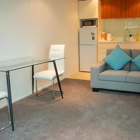 Modern 1 Bedroom Downtown Apartment 3 Minutes To Spark Arena-3