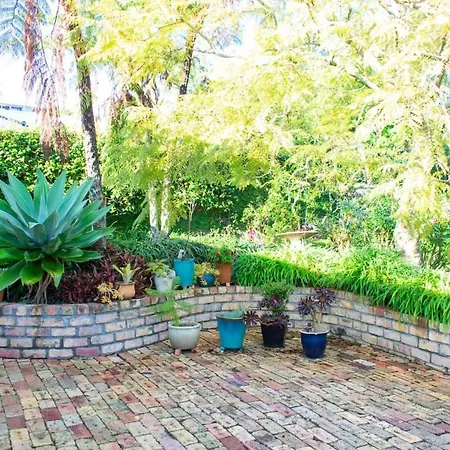 Characterful 2 Bedroom Ponsonby Villa With Private Garden-3