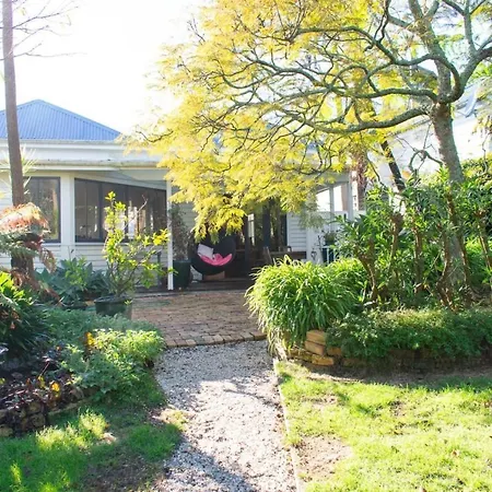 Characterful 2 Bedroom Ponsonby Villa With Private Garden-2