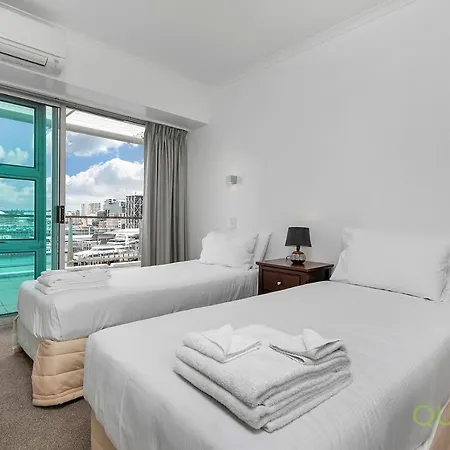 Qv Absolute Waterfront With Carpark-3
