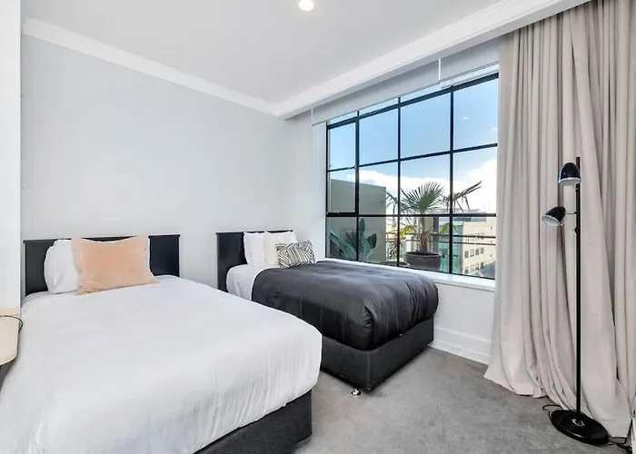 Gorgeous 2Br In Heart Of City Free Parking Auckland con Piscina