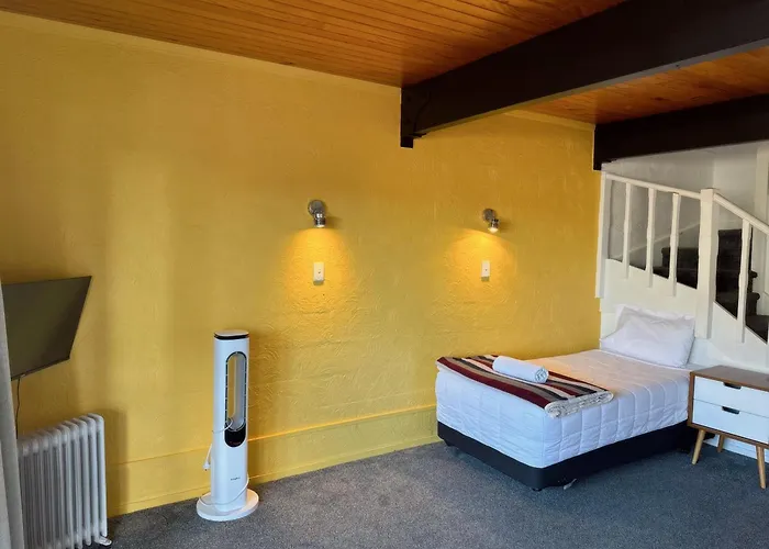 Oakwood Manor Motor Lodge Auckland