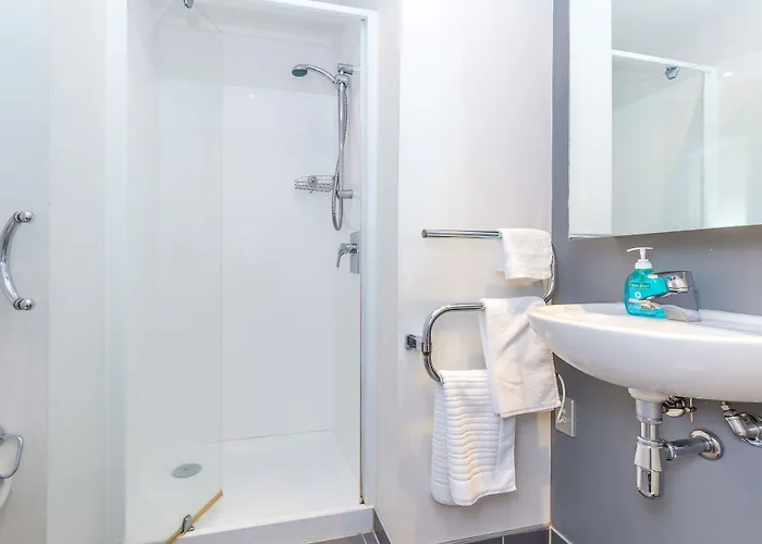 Central Two Bedroom On Queen Street Auckland acceptant les animaux